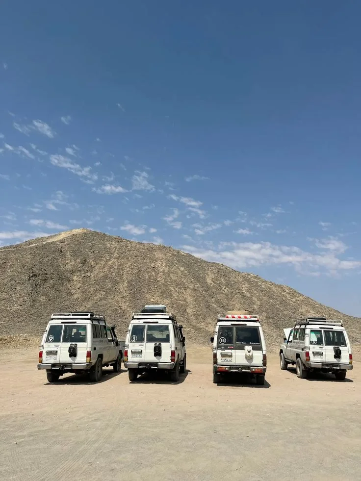 Jeep Safari gallery photo 1